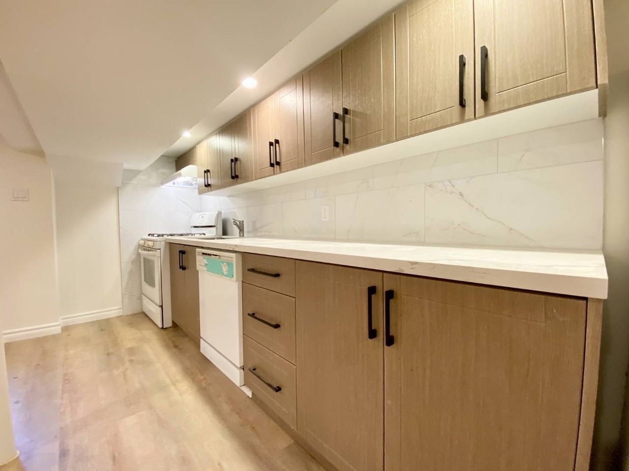 38 Humberside Ave #BS - Photo 3 of 20