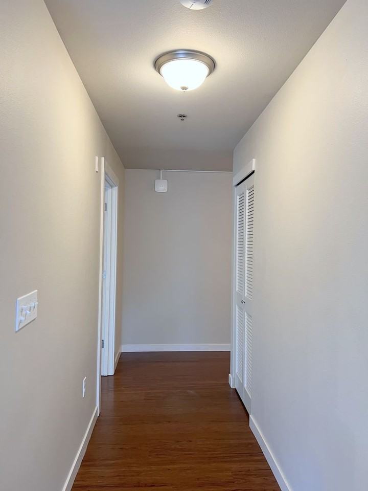 MORRISON 16 APARTMENTS (MOR16) - Photo 3 of 21