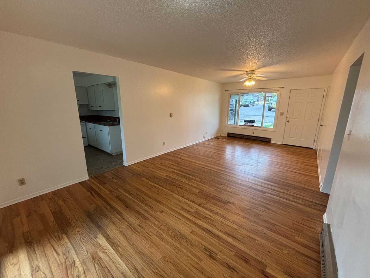 802 North 20th Avenue - Photo 3 of 14