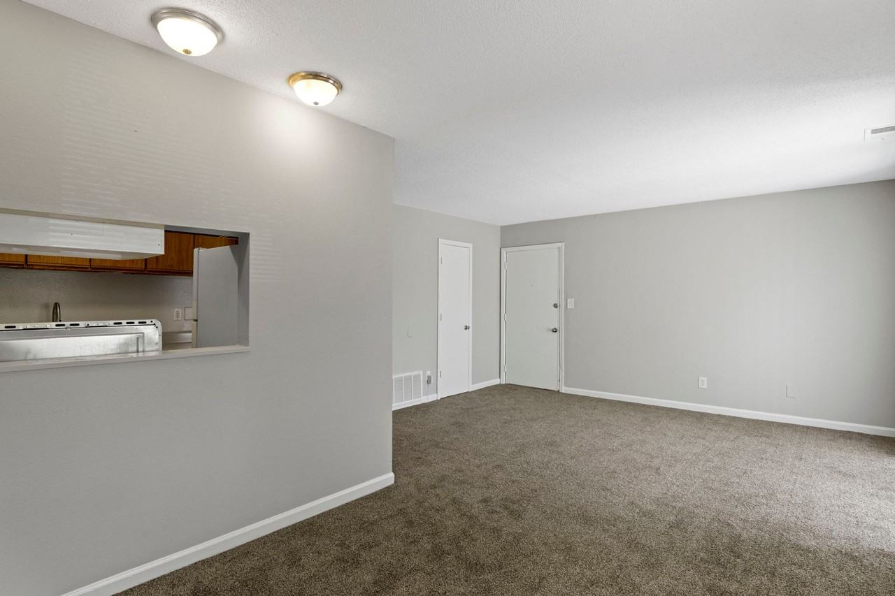 The Vineyards Apartment Homes - Photo 3 of 11