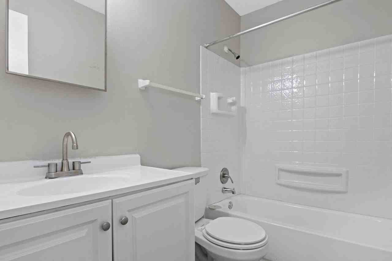 The Vineyards Apartment Homes - Photo 5 of 11