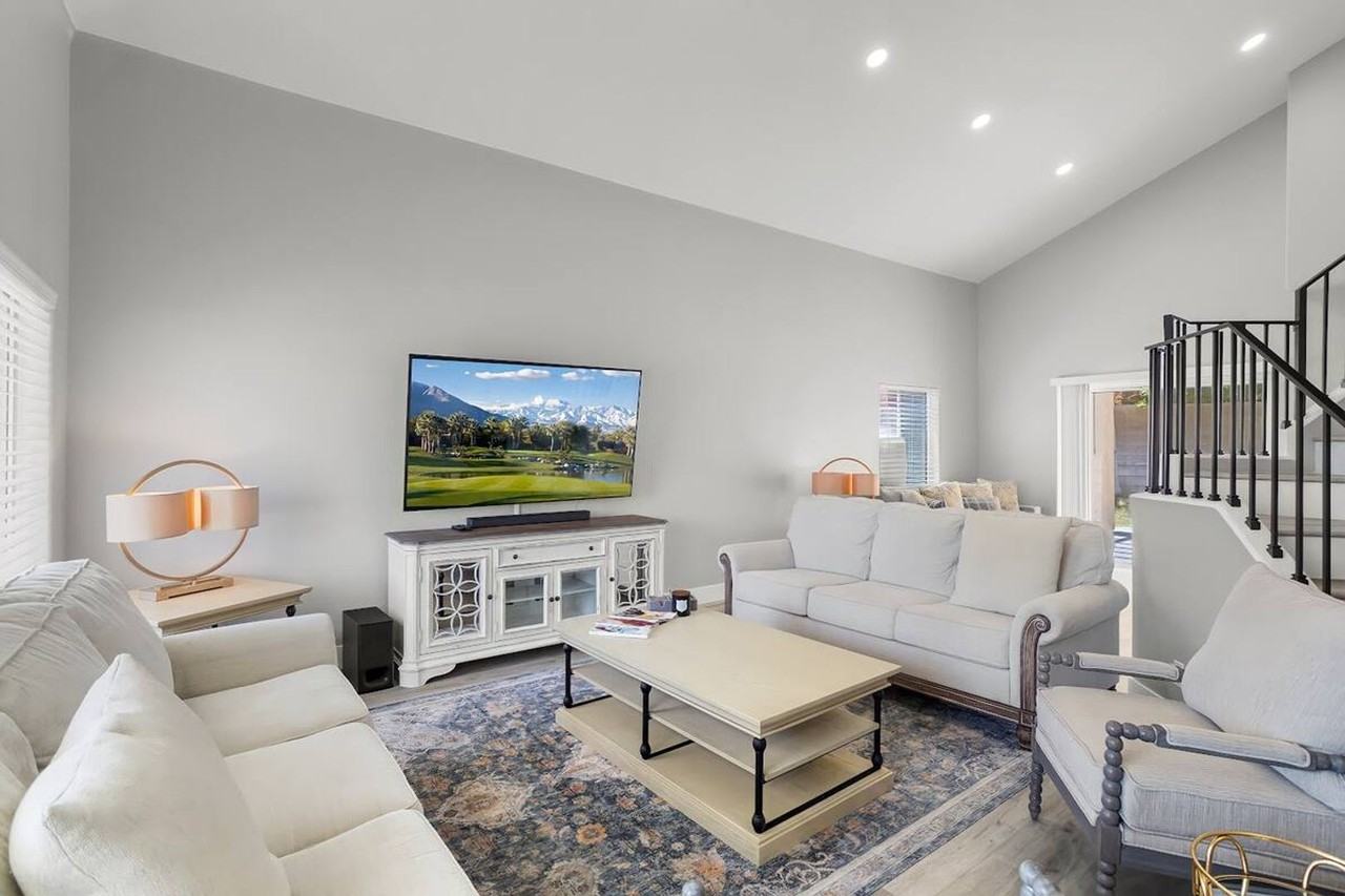 40605 Ventana Ct - Photo 3 of 17