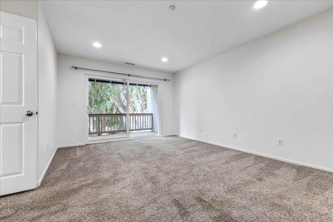 3136 Lake Dr - Photo 3 of 24