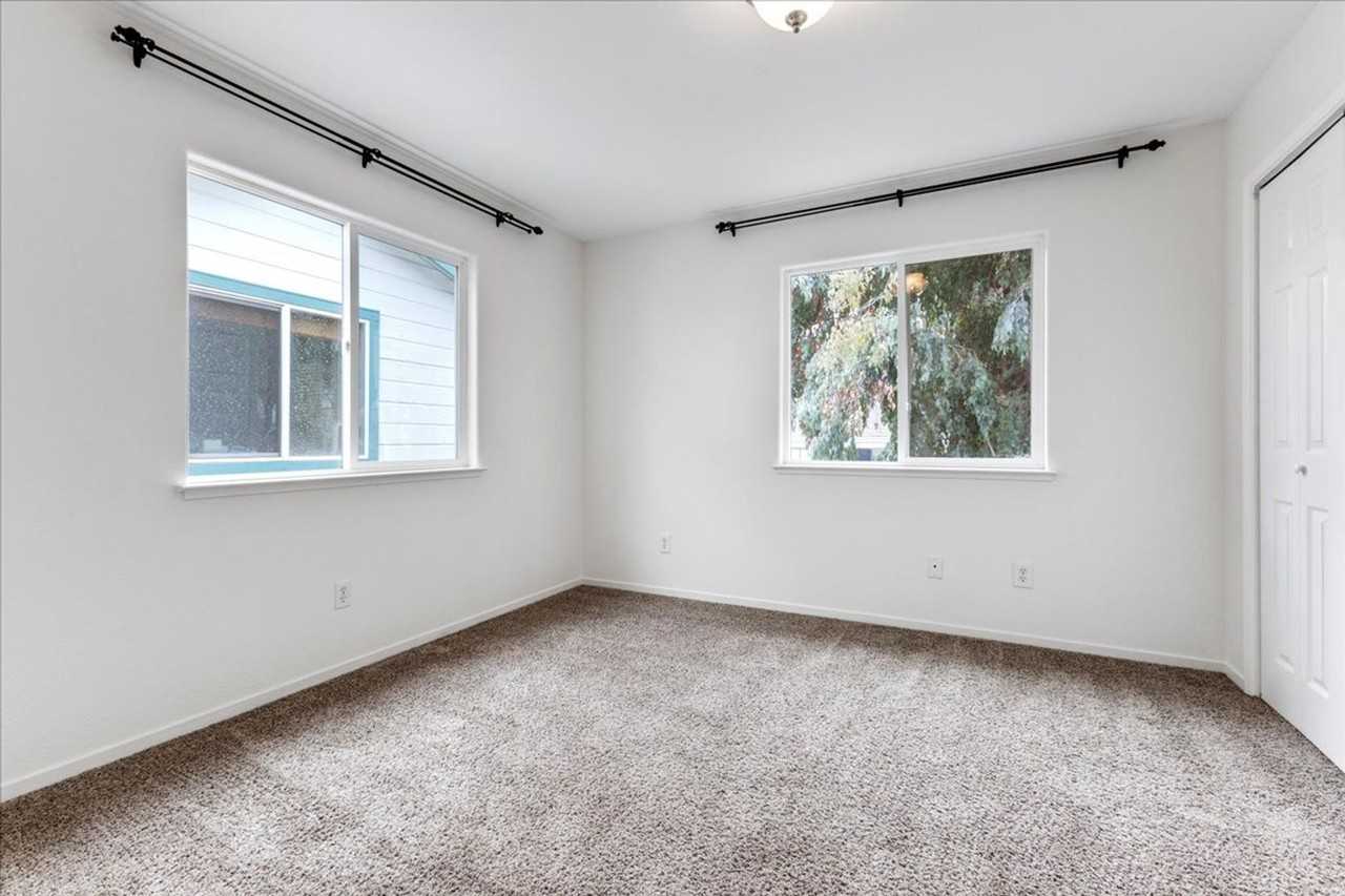 3136 Lake Dr - Photo 6 of 24