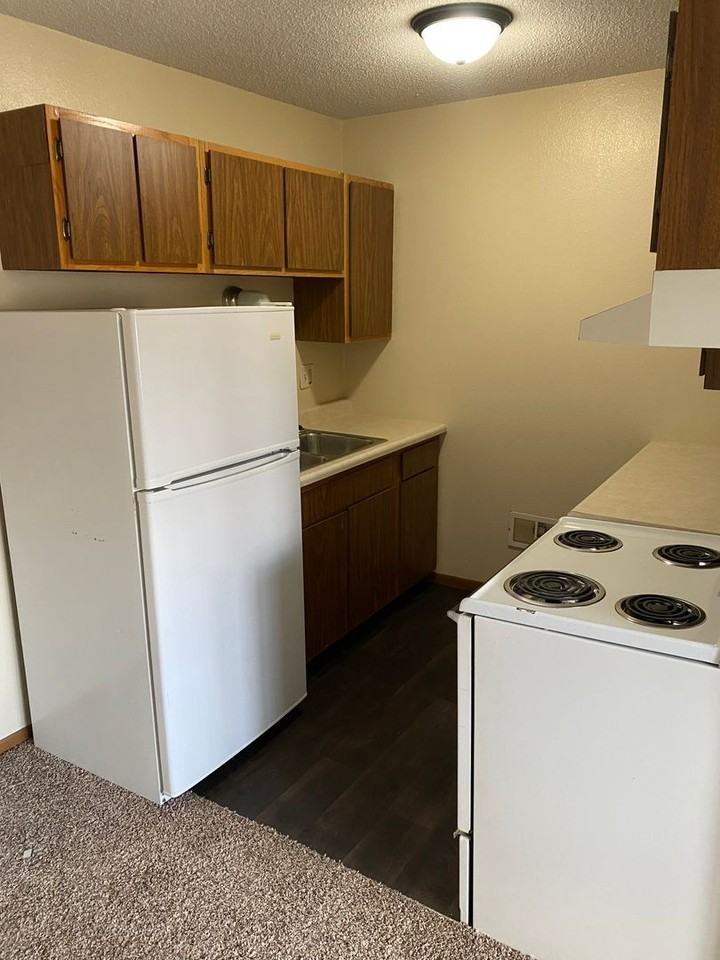 Stonewood Apartments - Photo 6 of 37