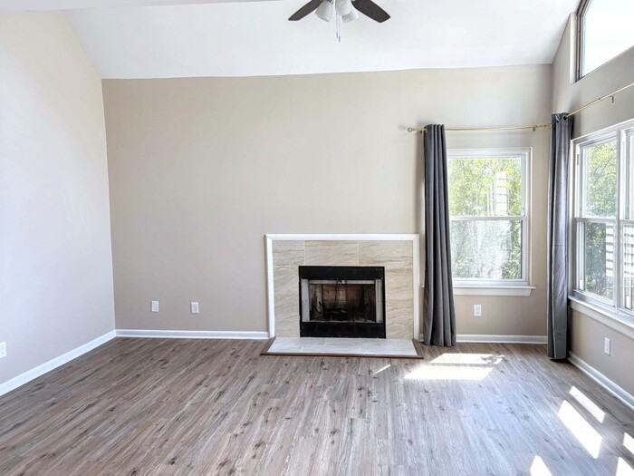 13405 Shady Knoll Dr #210 - Photo 3 of 23