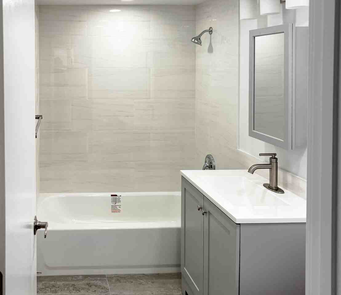 444 S Spring Rd, Elmhurst, IL   60126 - Photo 6 of 6