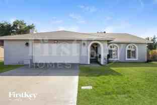 2413 W Estrella Dr - Photo 1 of 1