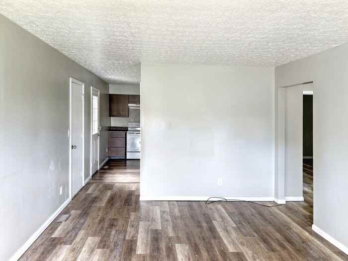 5760 Ponderosa Dr - Photo 3 of 19