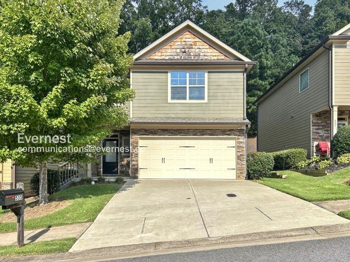 535 Broughton Dr - Photo 2 of 33