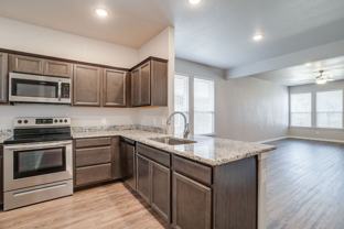208 Arnold Ave - Photo 1 of 1