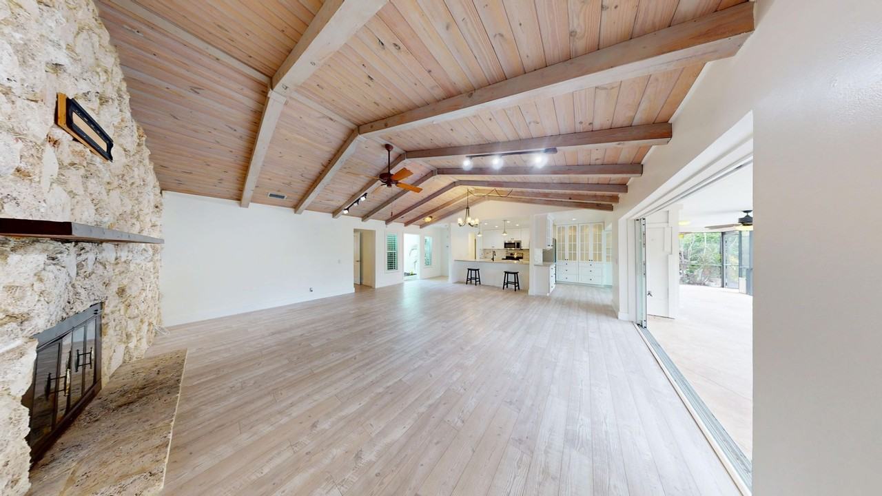 10174 Dogwood Ave - Photo 7 of 50