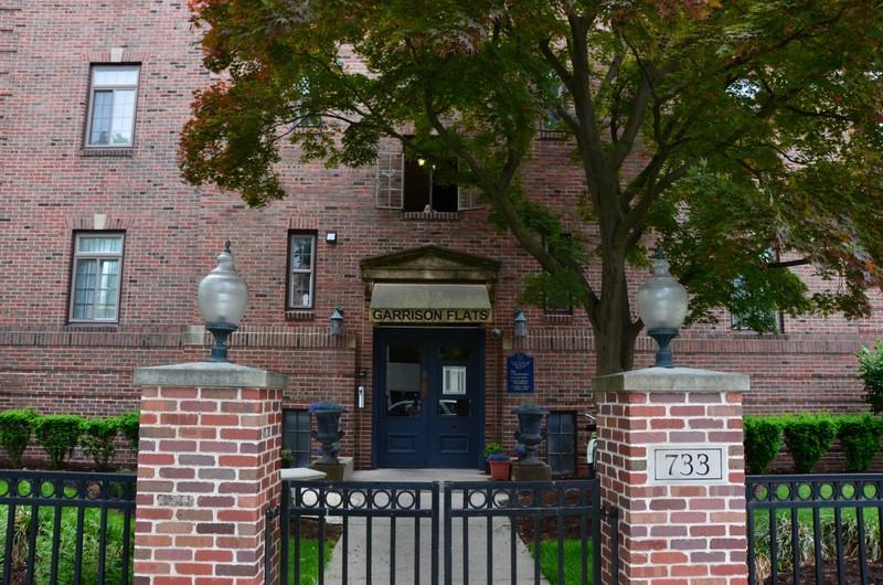 Historic Garrison Flats Apartments - Photo 6 of 22