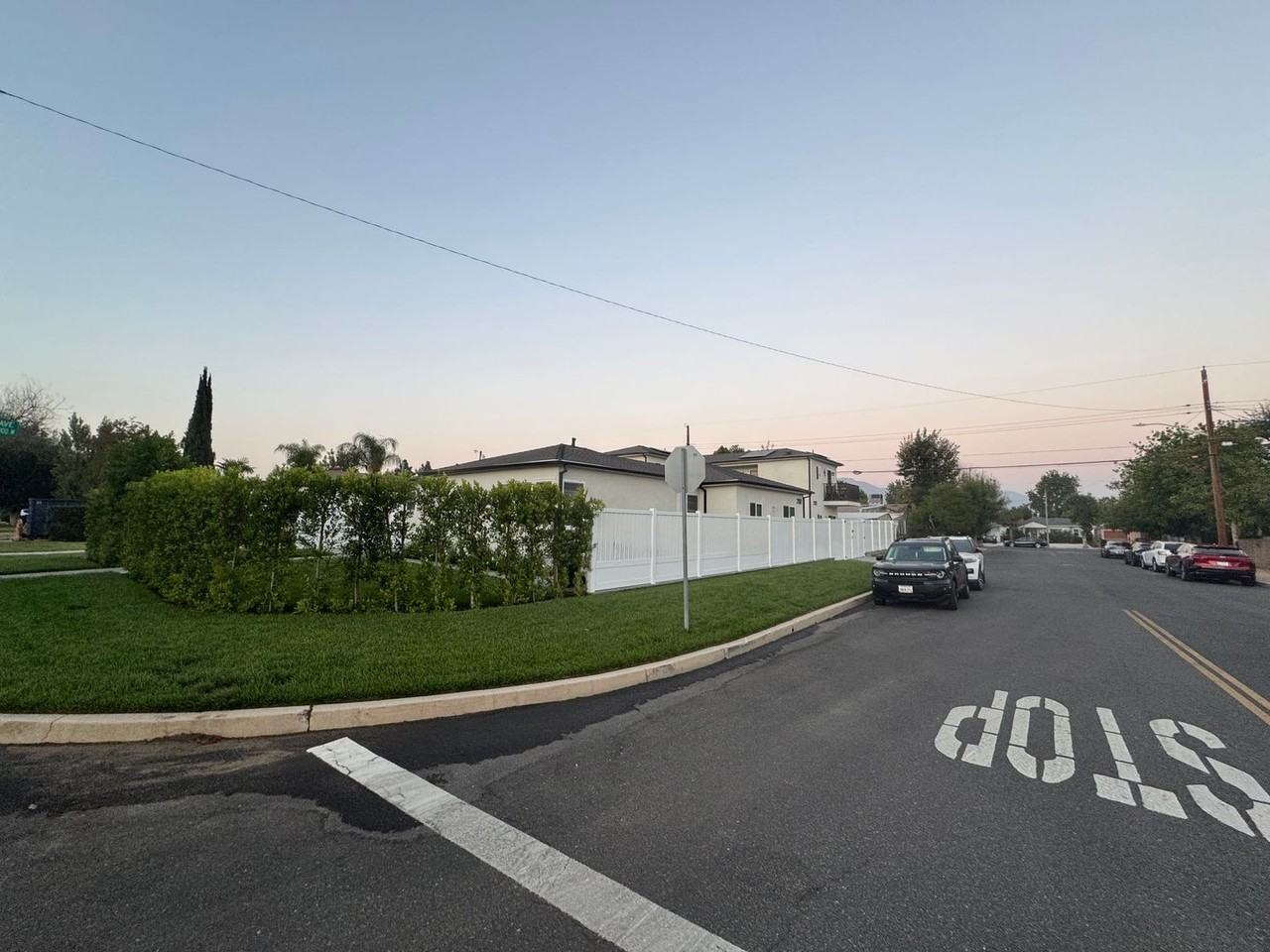 2102 N Pass Ave - Photo 2 of 26