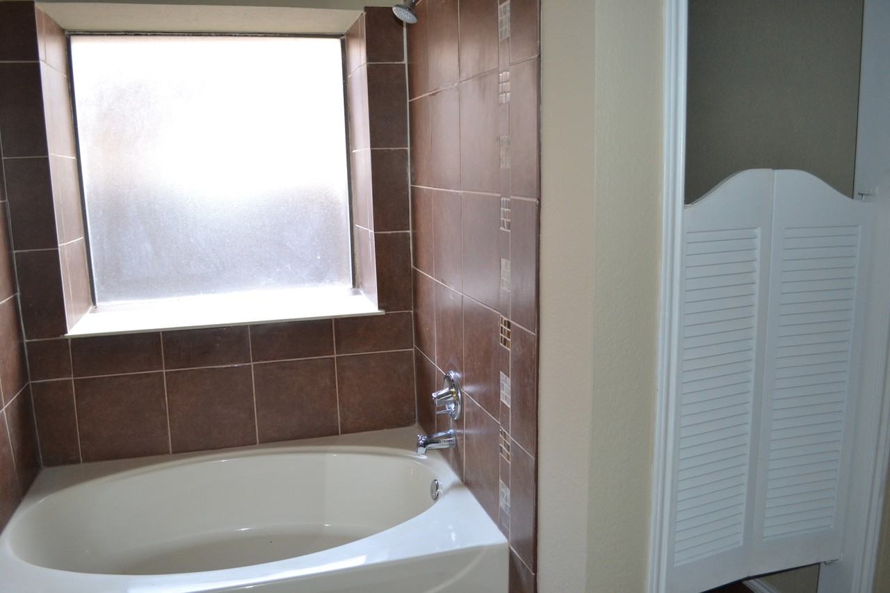 5917 Beckett Dr - Photo 7 of 16