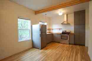 6426 N Princeton St #8 - Photo 1 of 1
