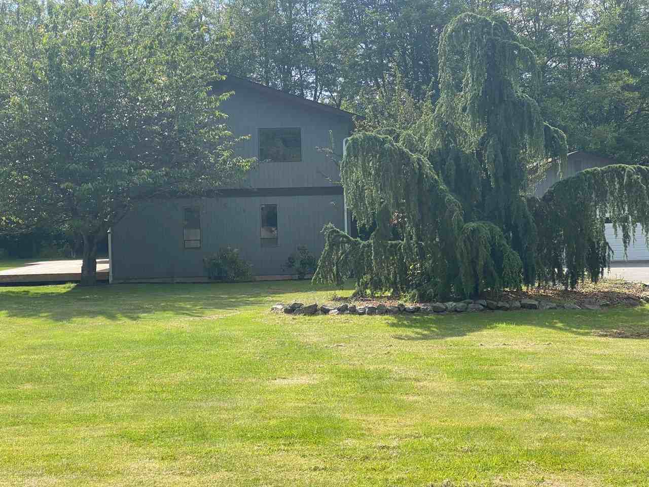 22420 38th Ave Nw - Photo 3 of 27