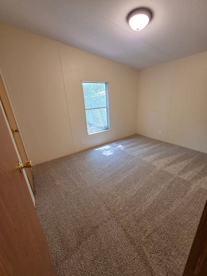 6010 Robin Rd - Photo 4 of 9