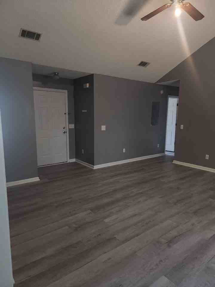 171 171 Sabreena Circle - Photo 3 of 22