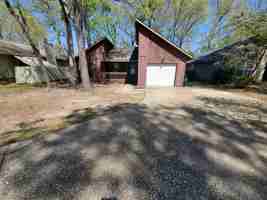 featured image of 5828 Horton Pl