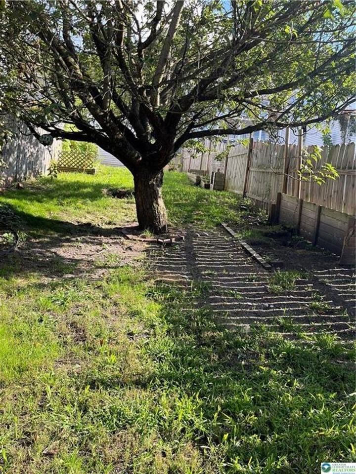 6 W Abbott St - Photo 2 of 19