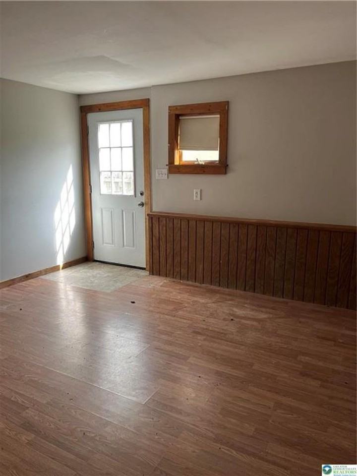 6 W Abbott St - Photo 3 of 19