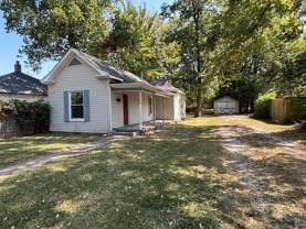 2234 N Robberson Ave - Photo 1 of 1
