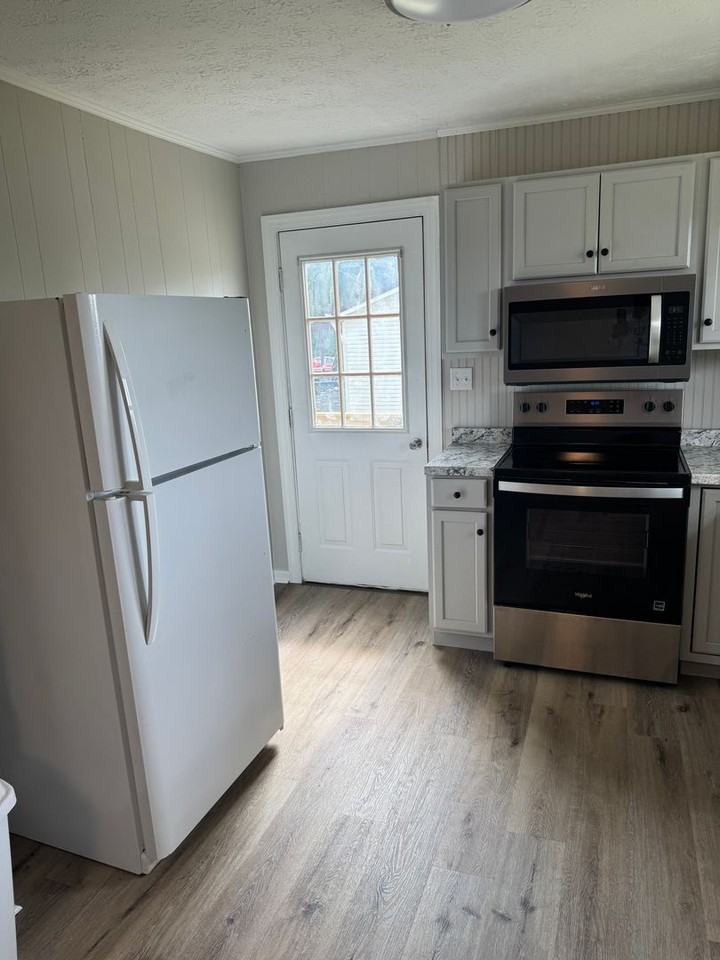 750 Jackson St - Photo 7 of 19