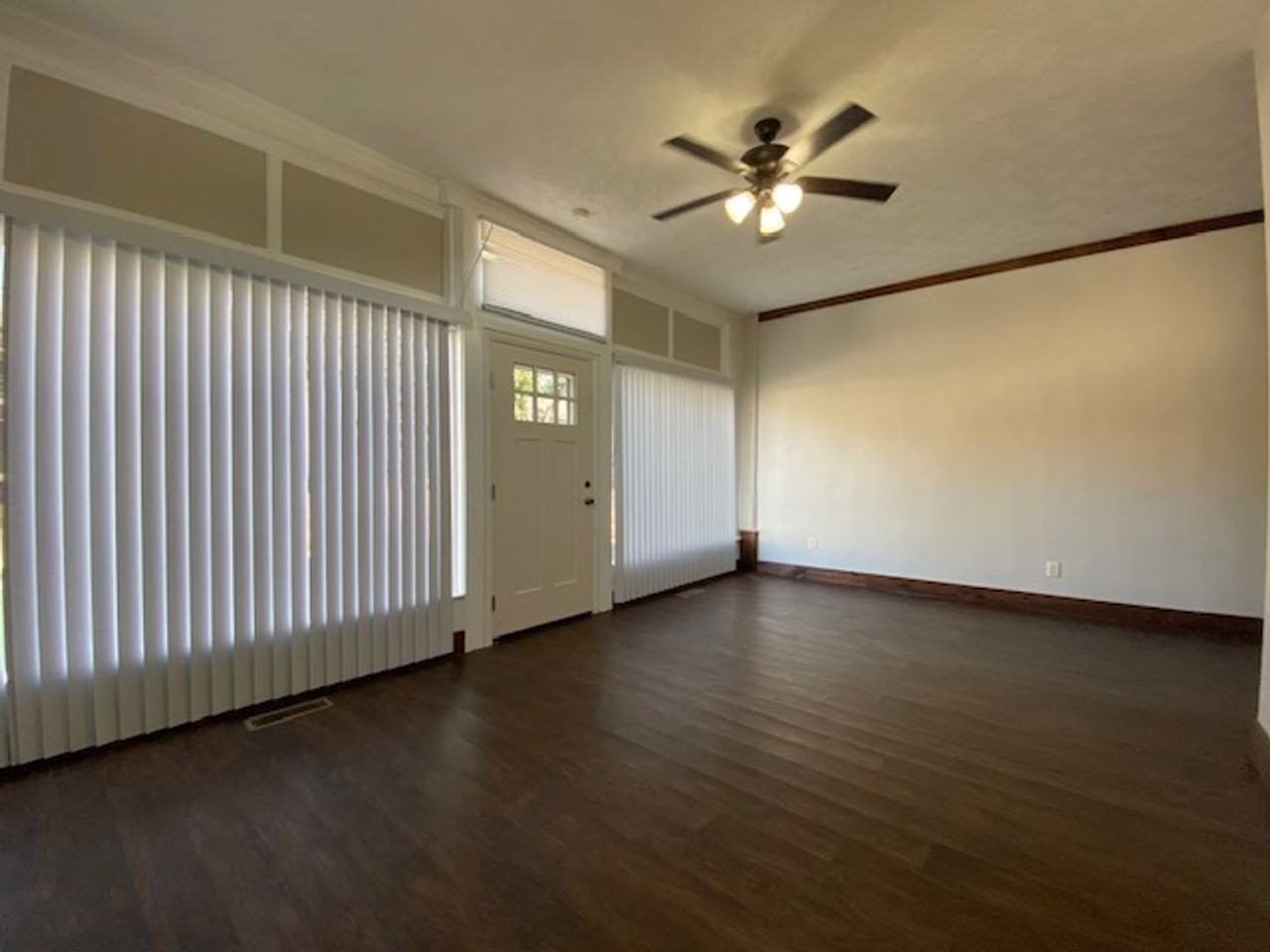 233 Bellevue Ave - Photo 3 of 17