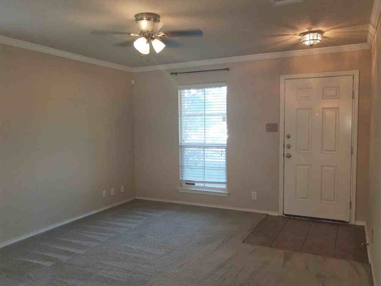 602 Diana Dr - Photo 3 of 19