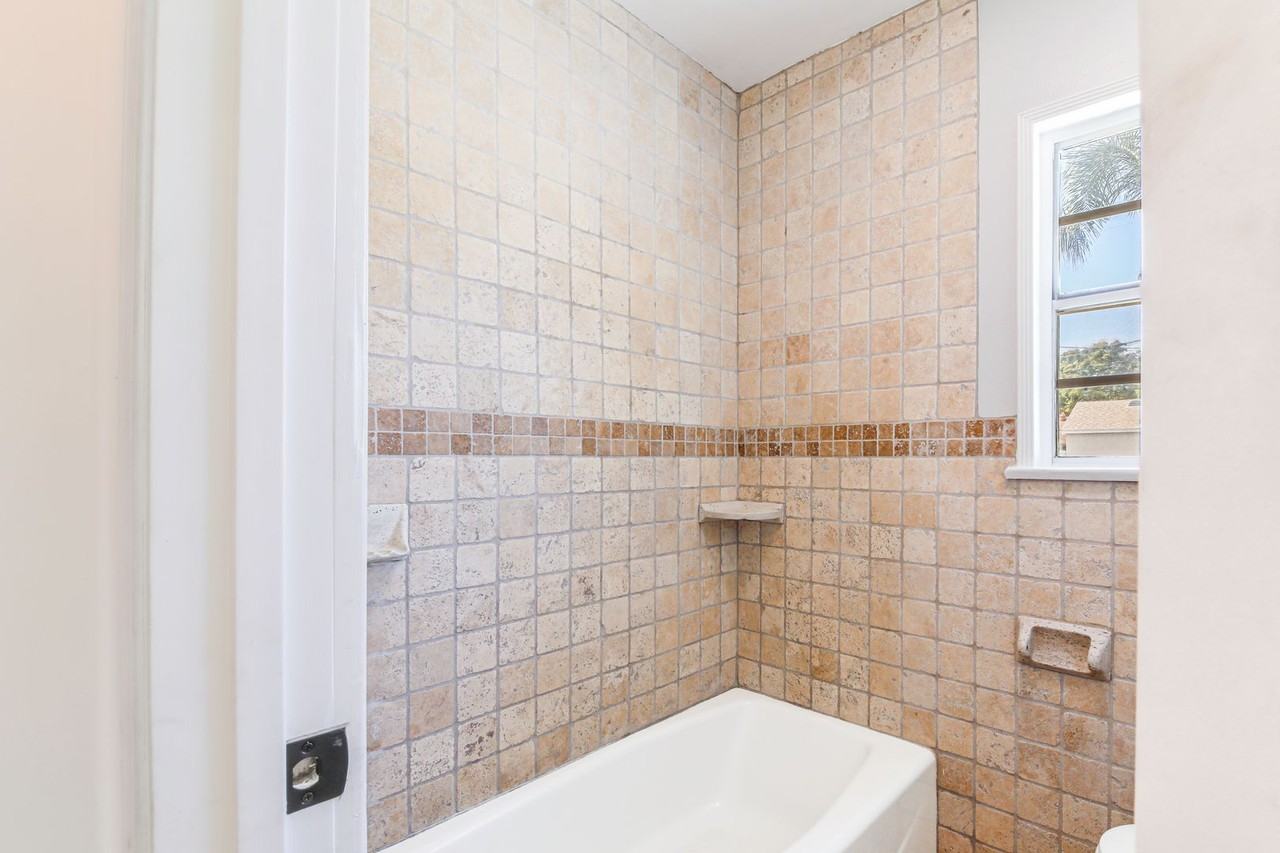 4170 Patero Way - Photo 6 of 32