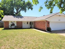 6317 N Warren Ave - Photo 1 of 1