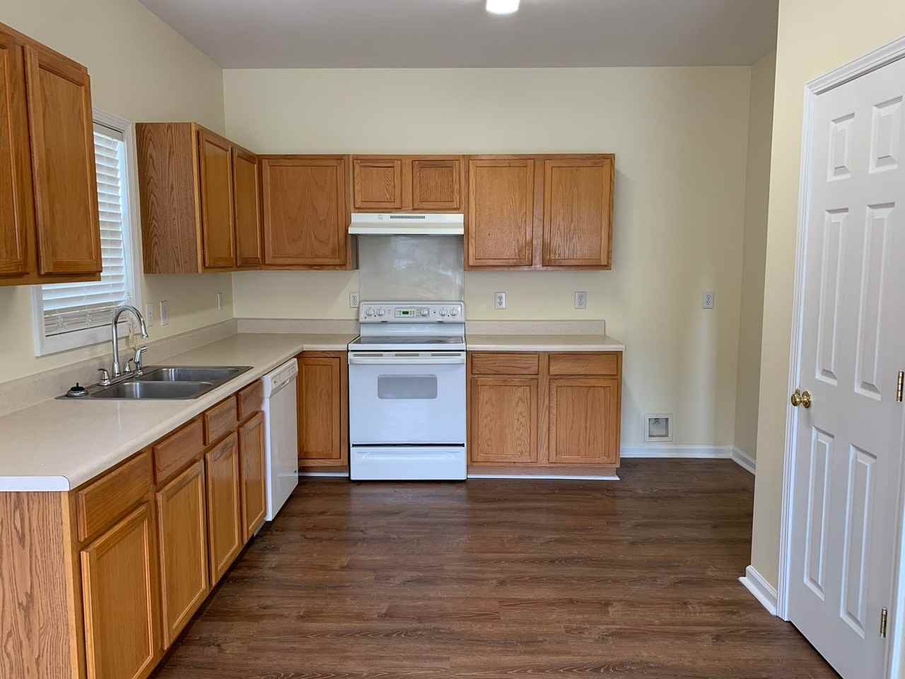 2405 Horizon Hike Ct - Photo 2 of 25