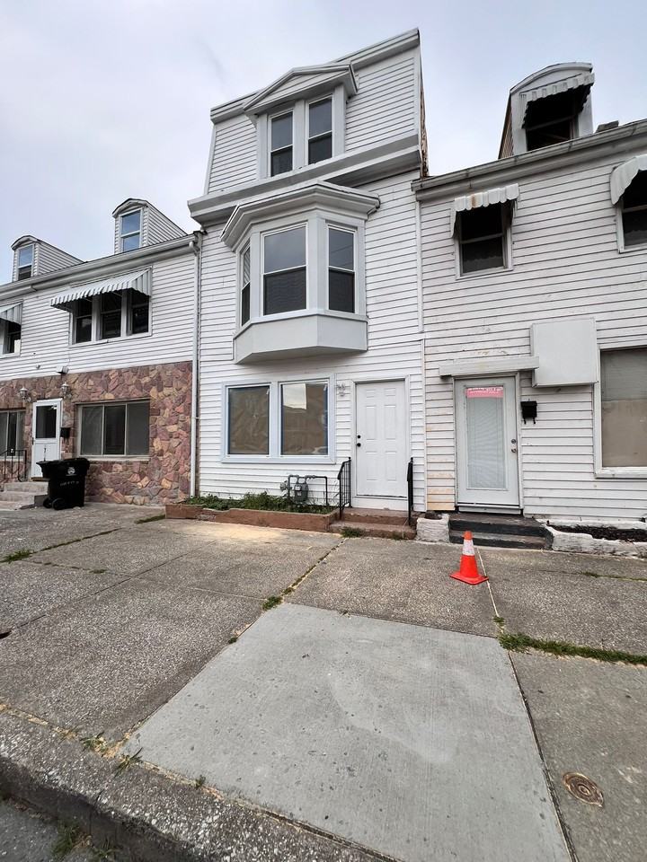 1720 N 6th St #NA - Photo 4 of 13