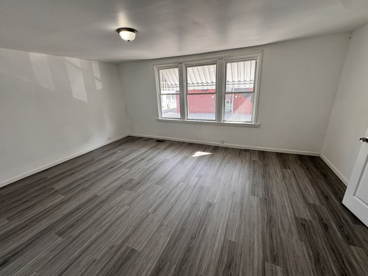 1716 N 6th St #NA - Photo 6 of 11