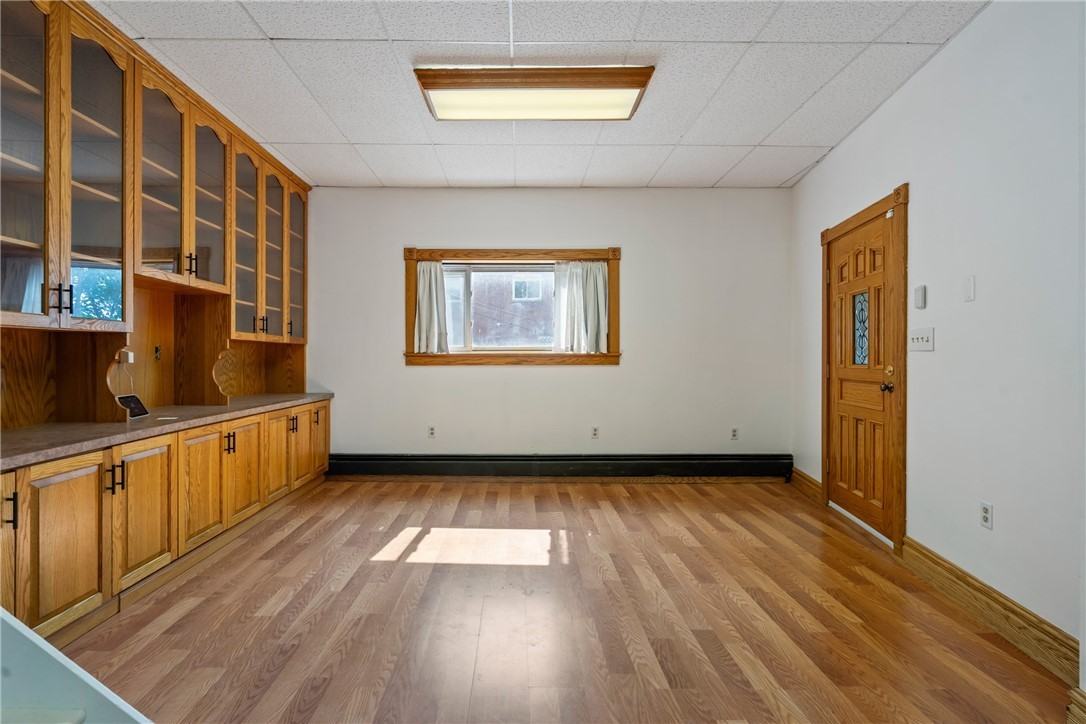 6026 Sawyer St #NA - Photo 6 of 23