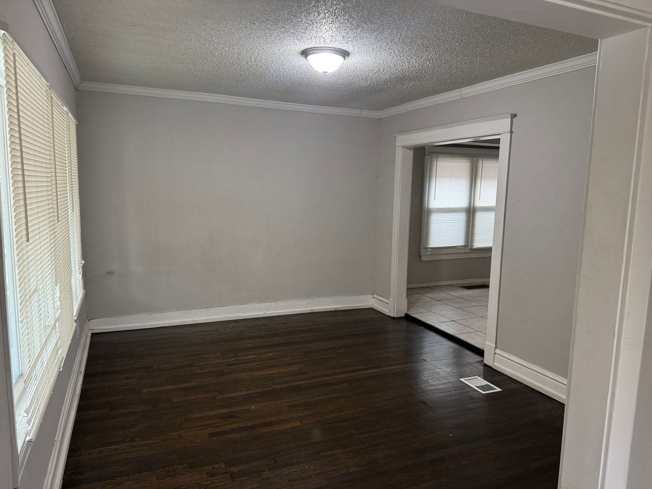 309 Bellaire Ave - Photo 2 of 11