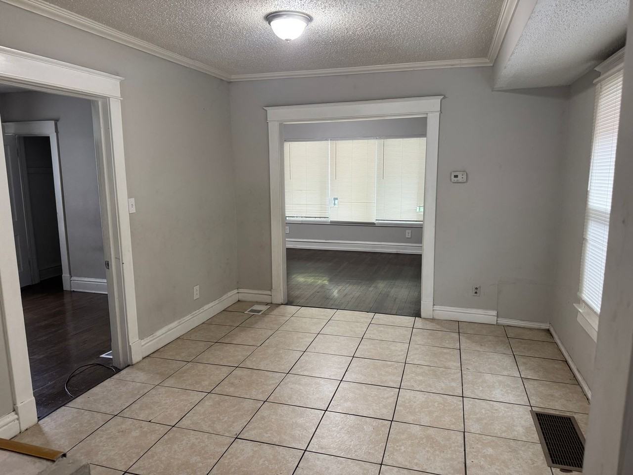 309 Bellaire Ave - Photo 3 of 11