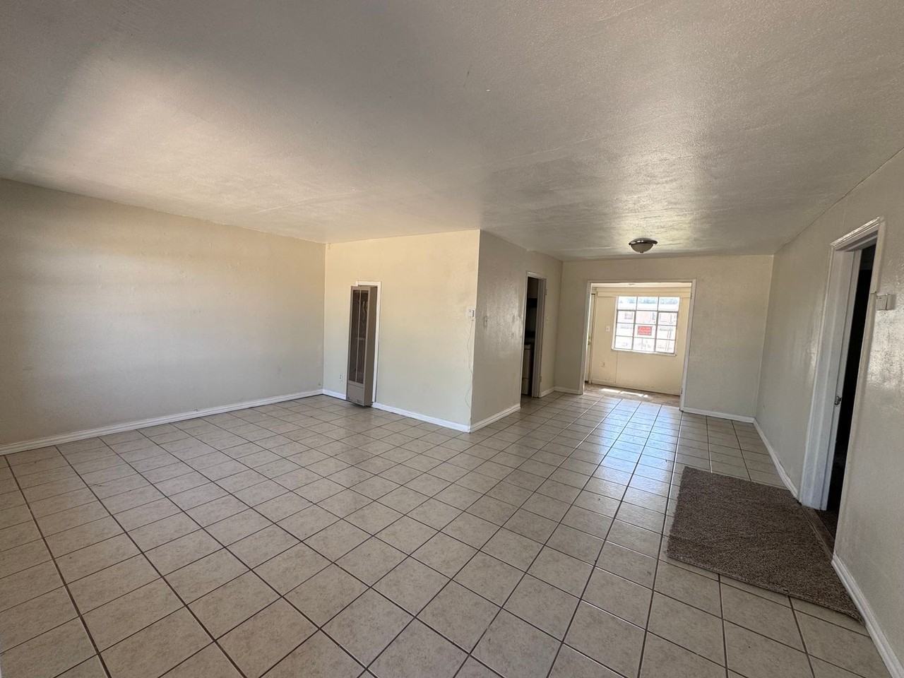 3 W Wells St - Photo 2 of 13