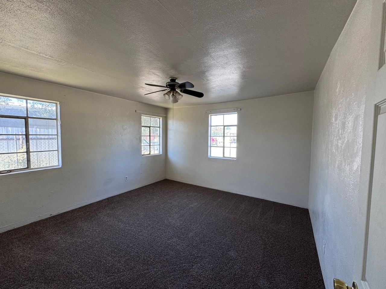 3 W Wells St - Photo 3 of 13