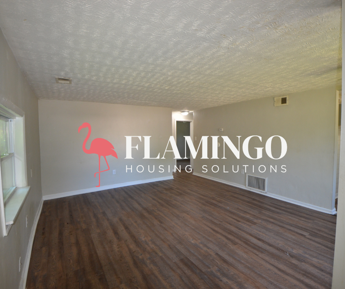 2858 Revels Ave - Photo 3 of 10