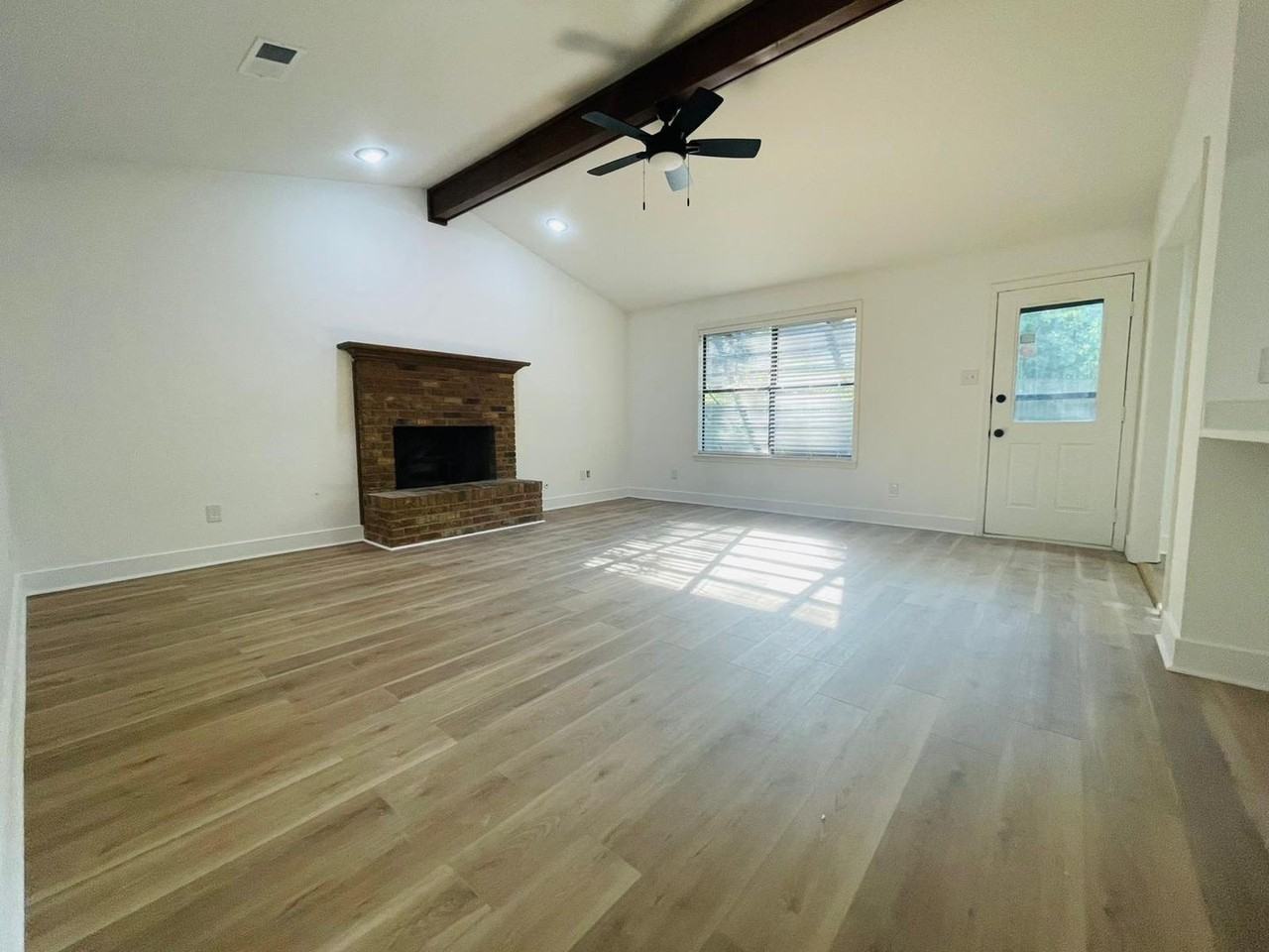 2117 Pear Orchard Dr - Photo 2 of 18