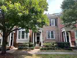 featured image of 910 Lyndley Dr