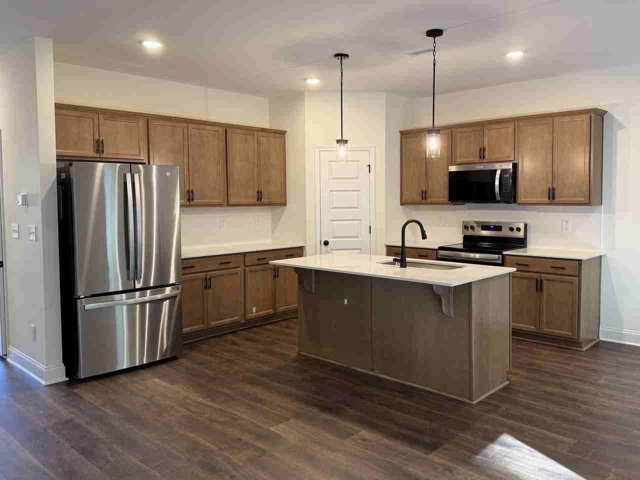 21 Calluna Dr - Photo 2 of 12