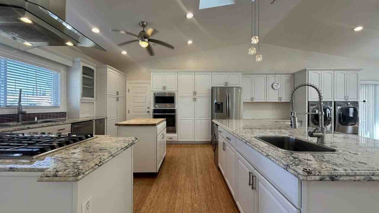937 Fulbright Ave - Photo 4 of 29