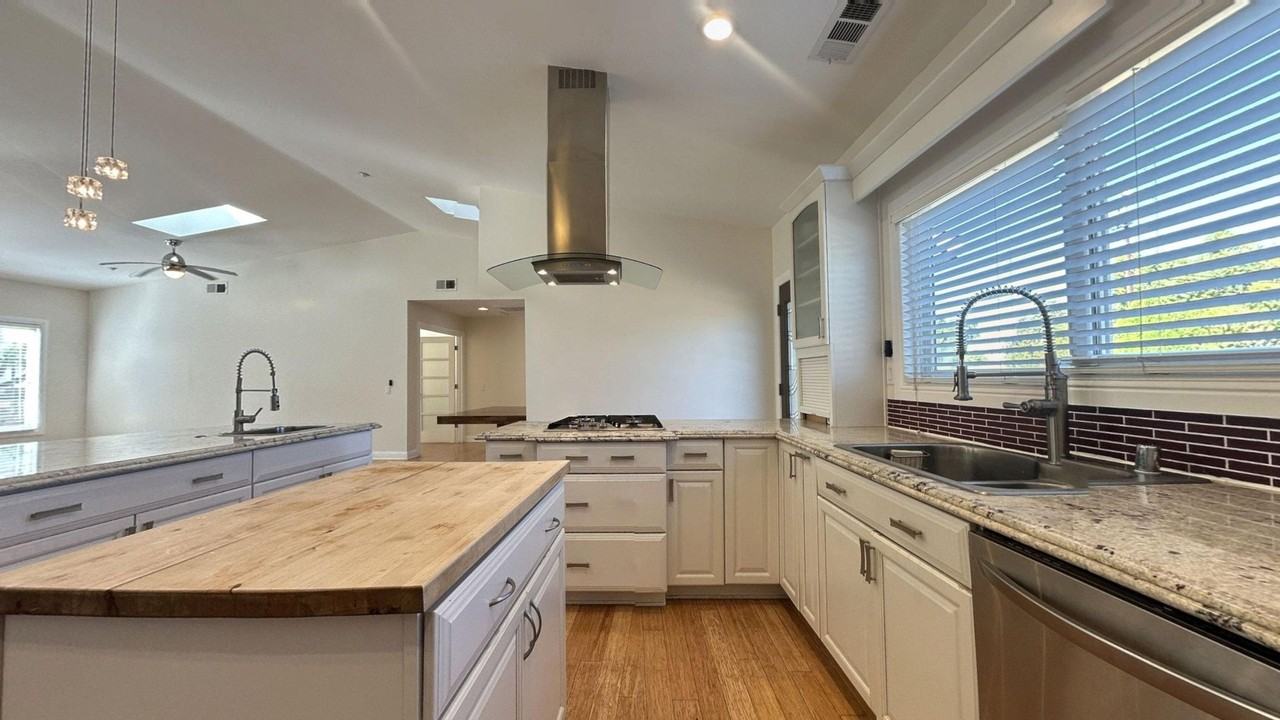 937 Fulbright Ave - Photo 5 of 29
