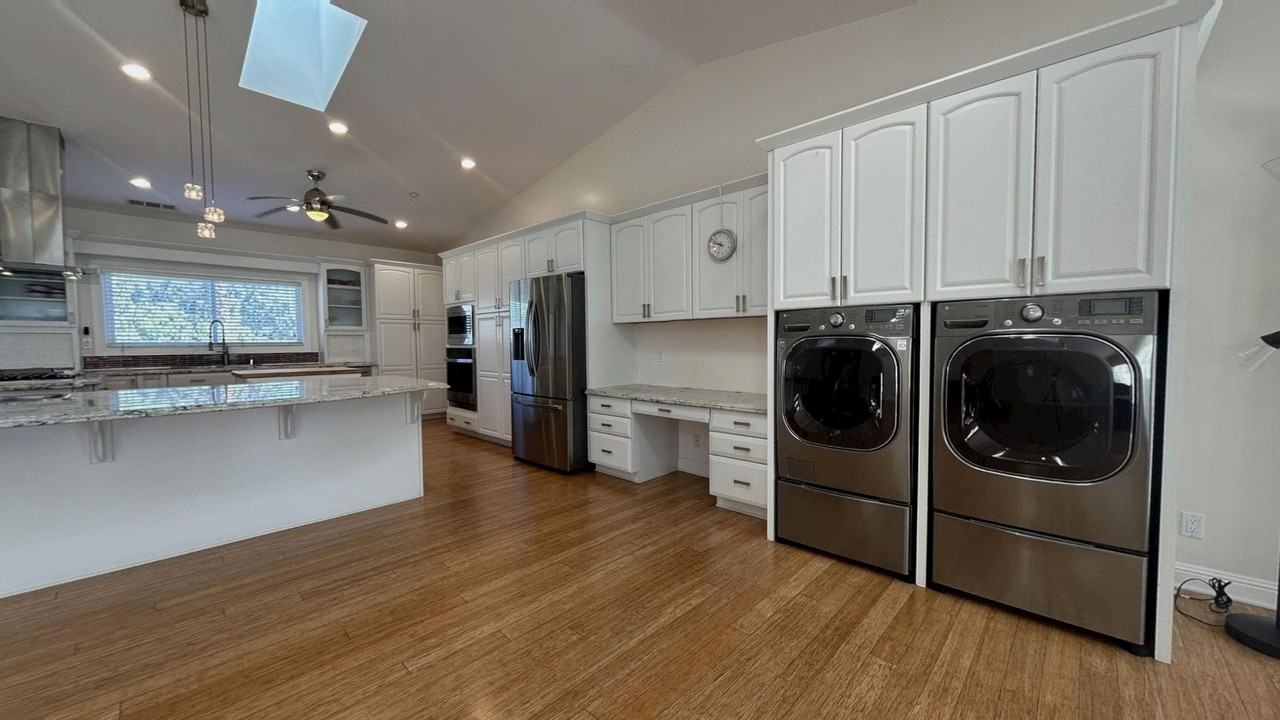 937 Fulbright Ave - Photo 7 of 29