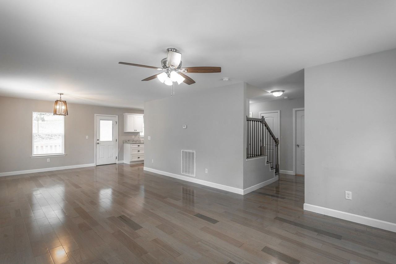 300 W Ridgewood Ave - Photo 4 of 33