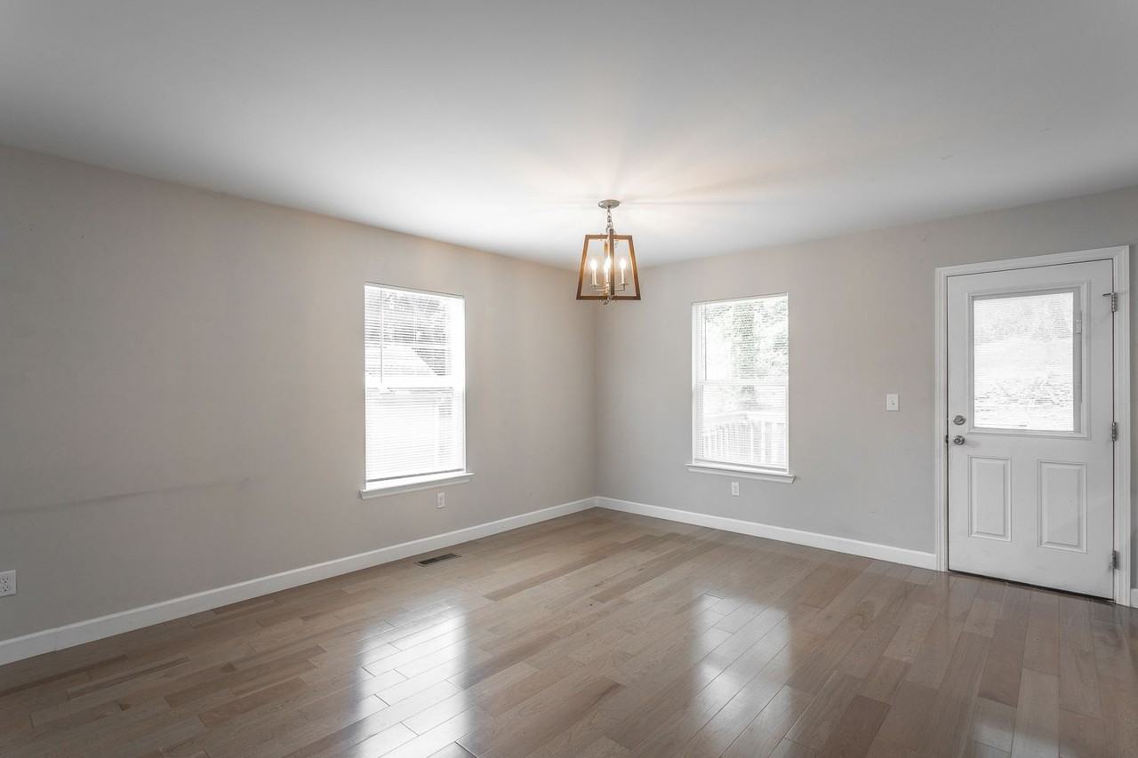 300 W Ridgewood Ave - Photo 6 of 33