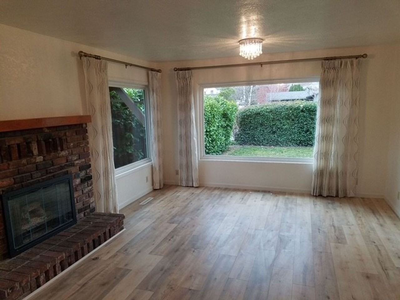 615 Beverly Way - Photo 2 of 14